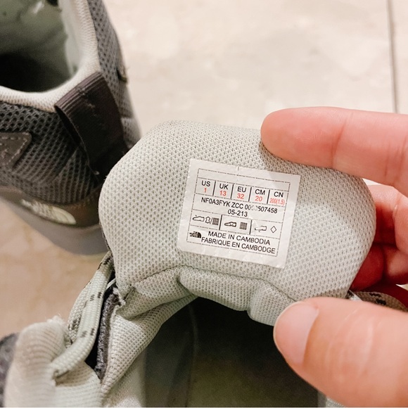 Barely worn, waterproof, lace-up hiking boots from The North Face. - Picture 3 of 5